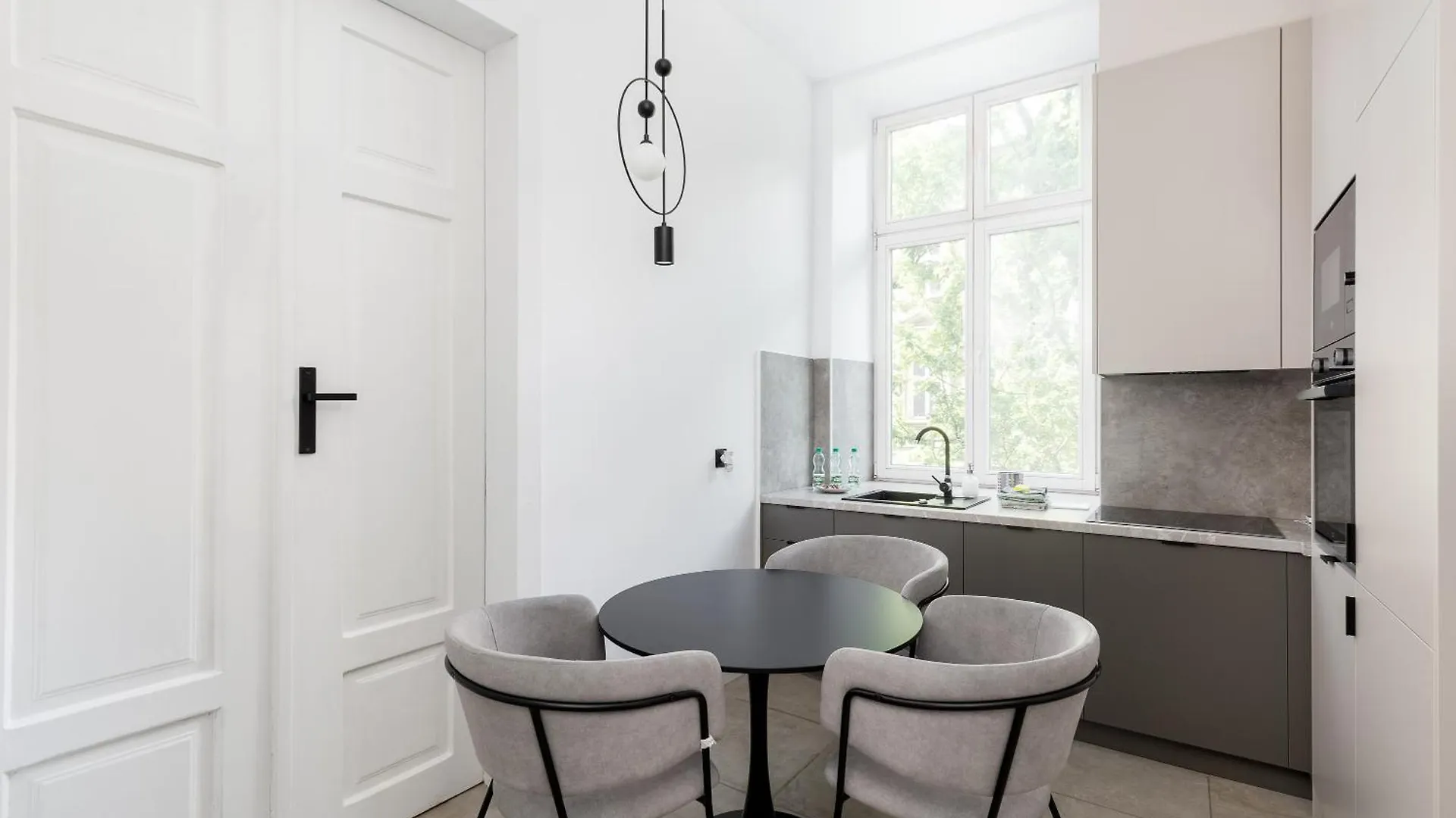 Old Town Apartment With Mezzanine Krakow