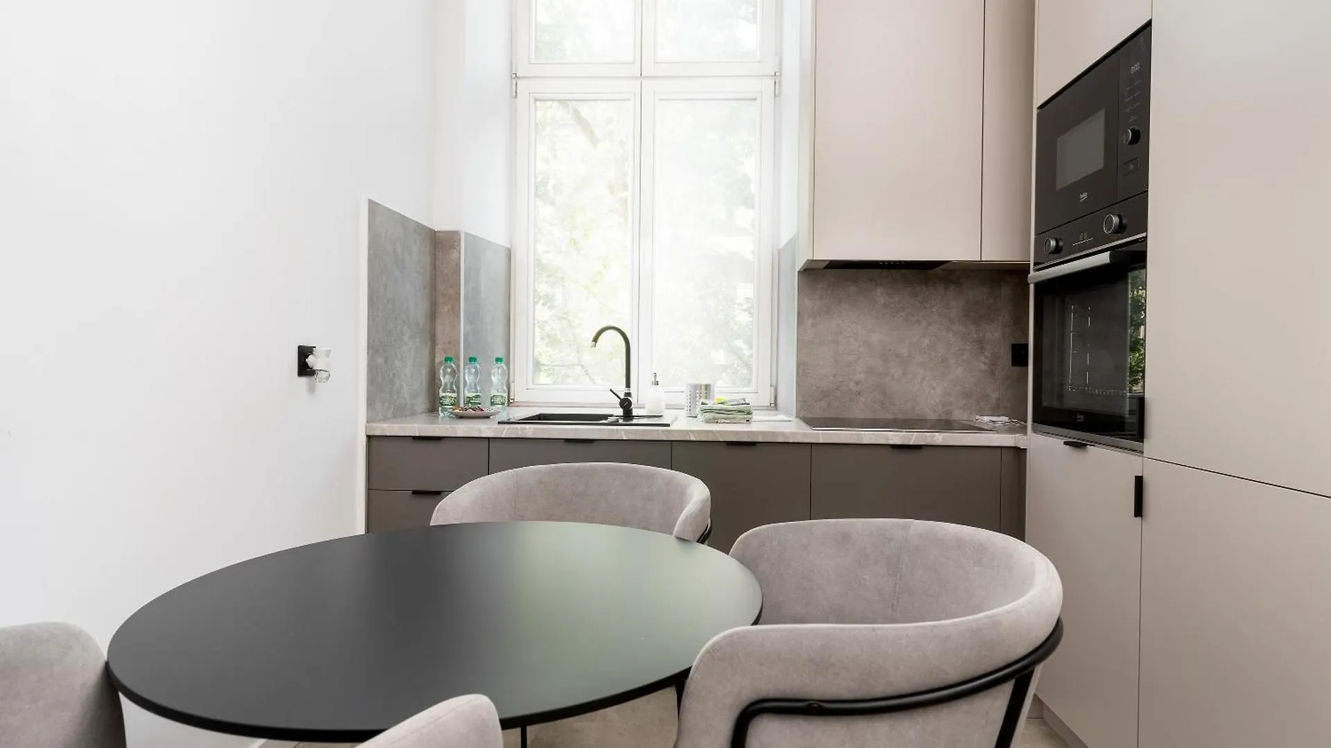 Old Town Apartment With Mezzanine Krakow
