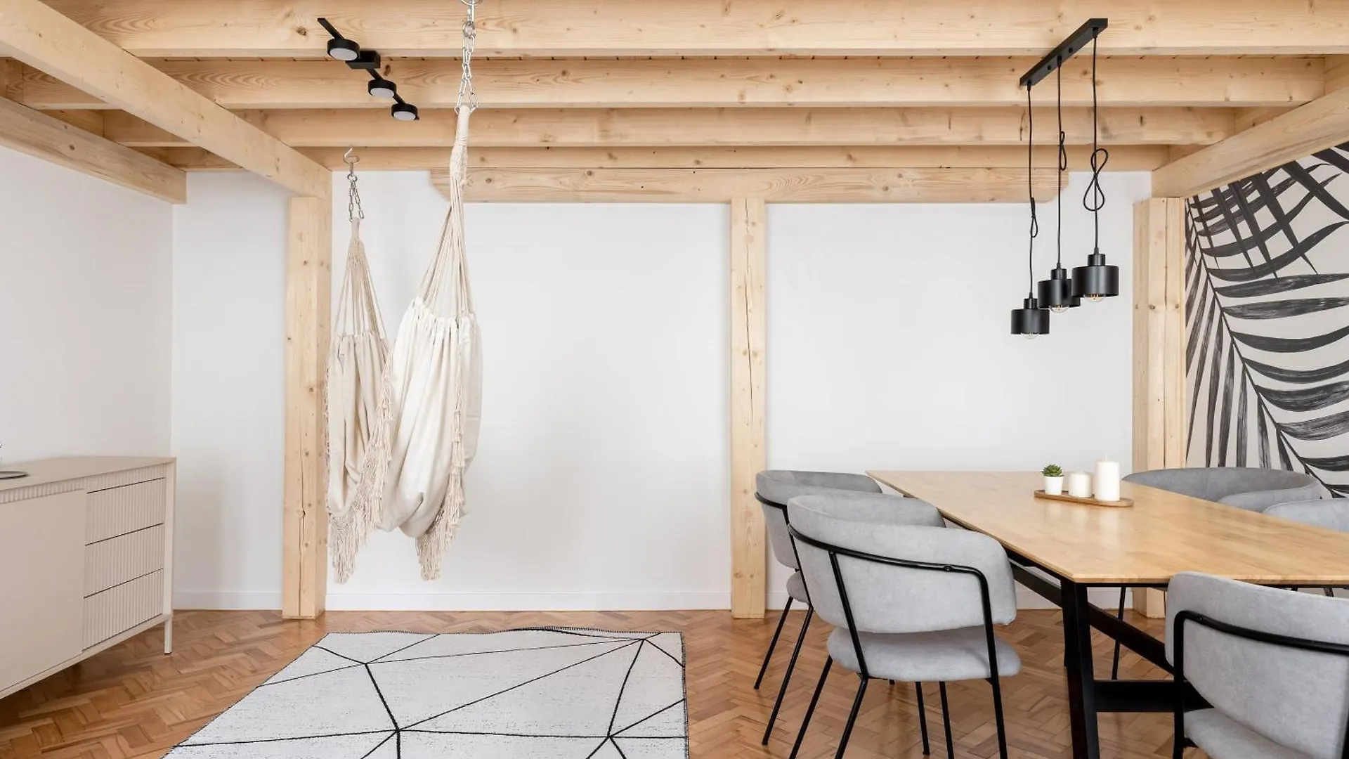 Old Town Apartment With Mezzanine Krakow