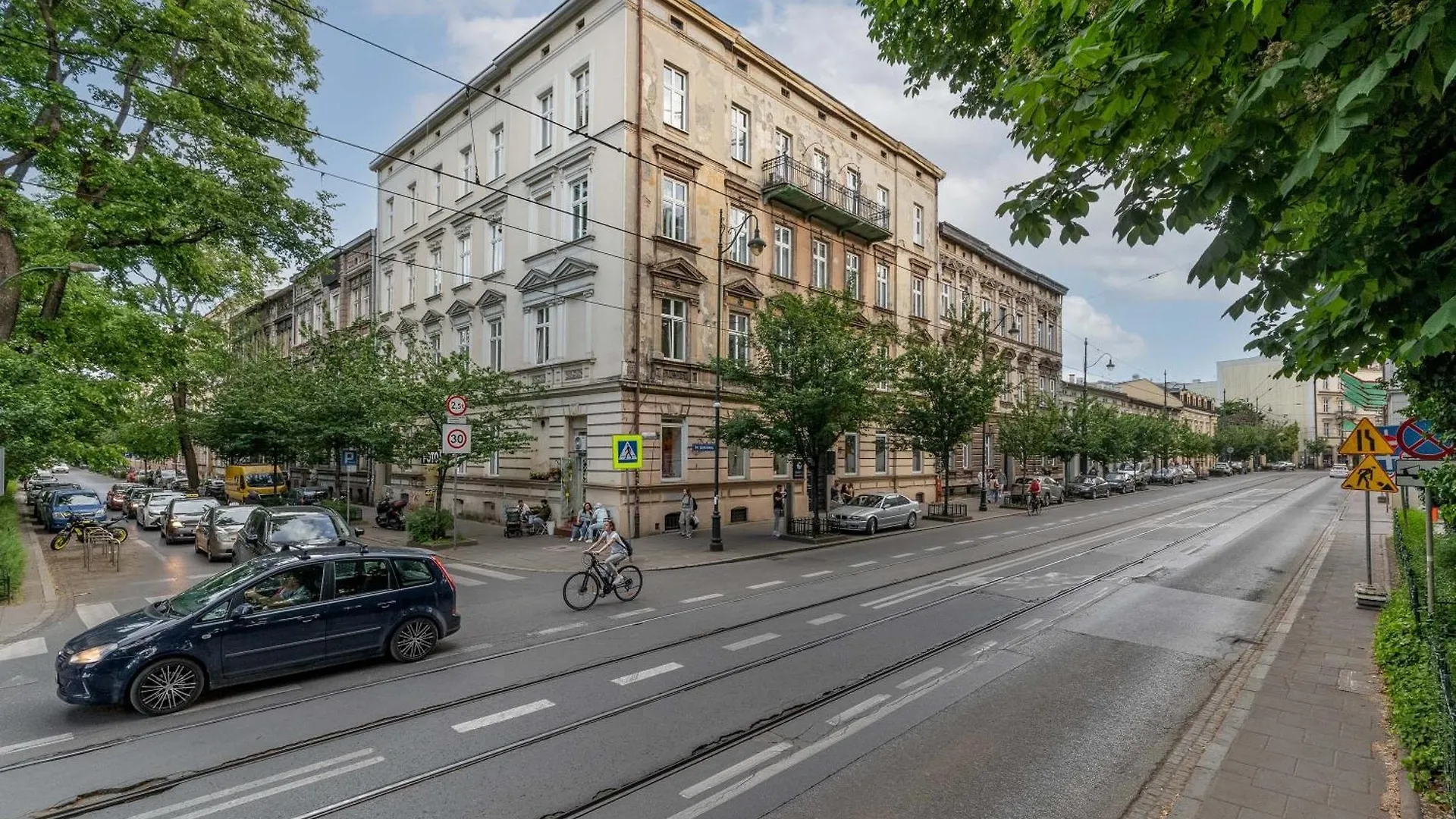 Old Town Apartment With Mezzanine Krakow